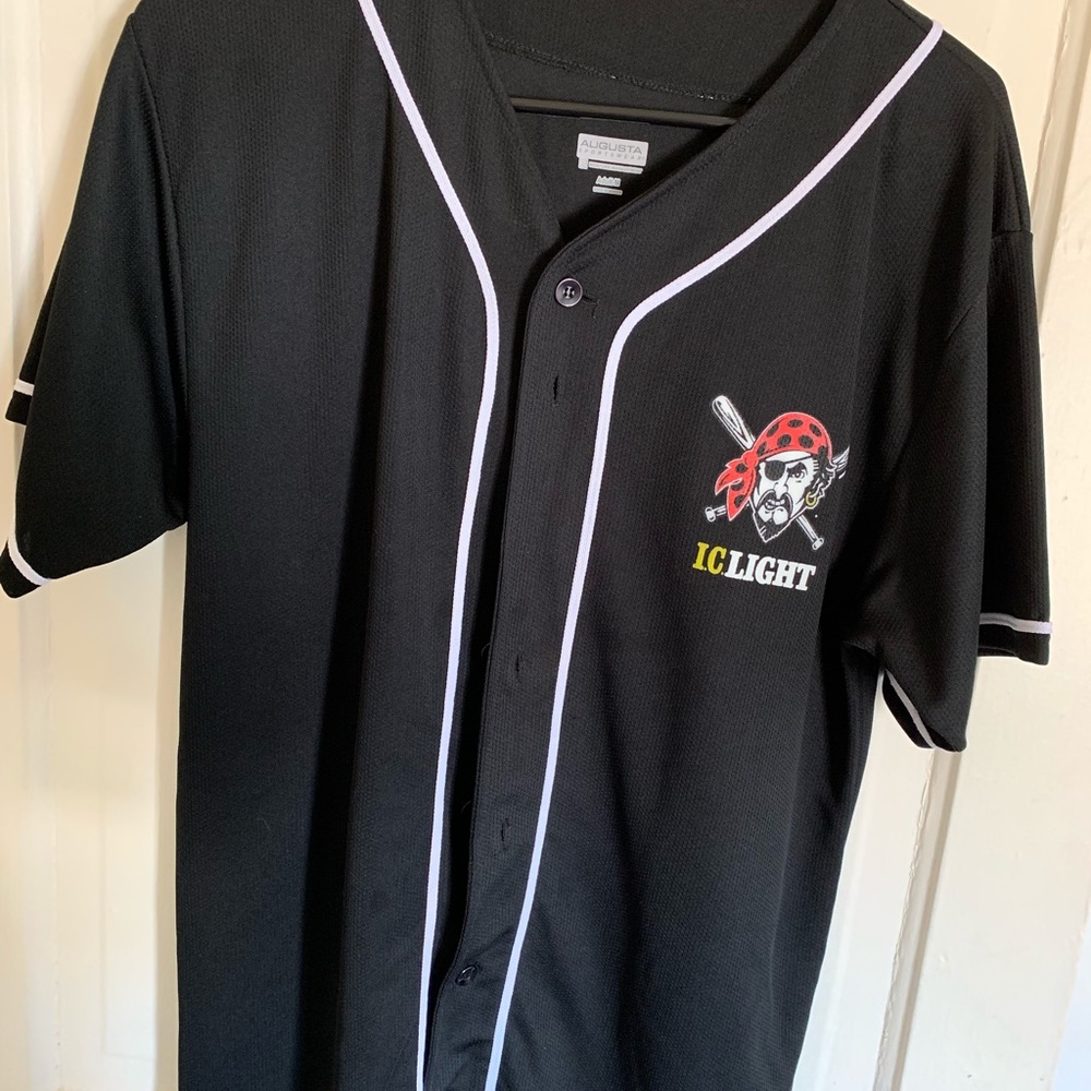 IC light pirate logo shirt